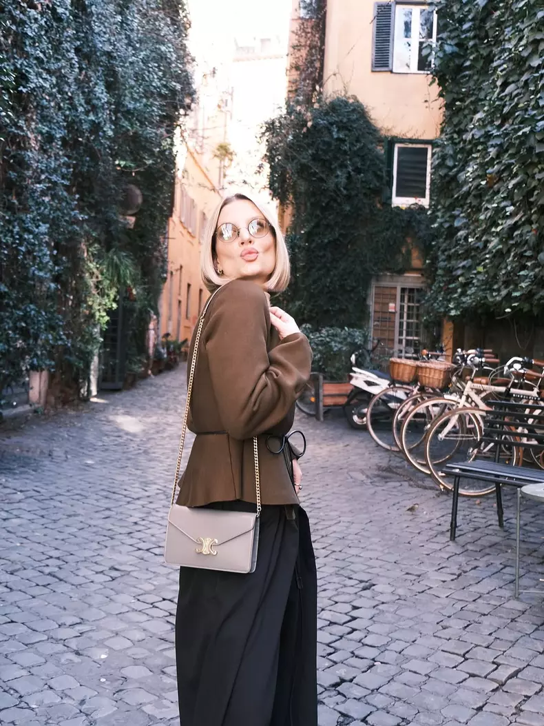 5. Ana Baniciu