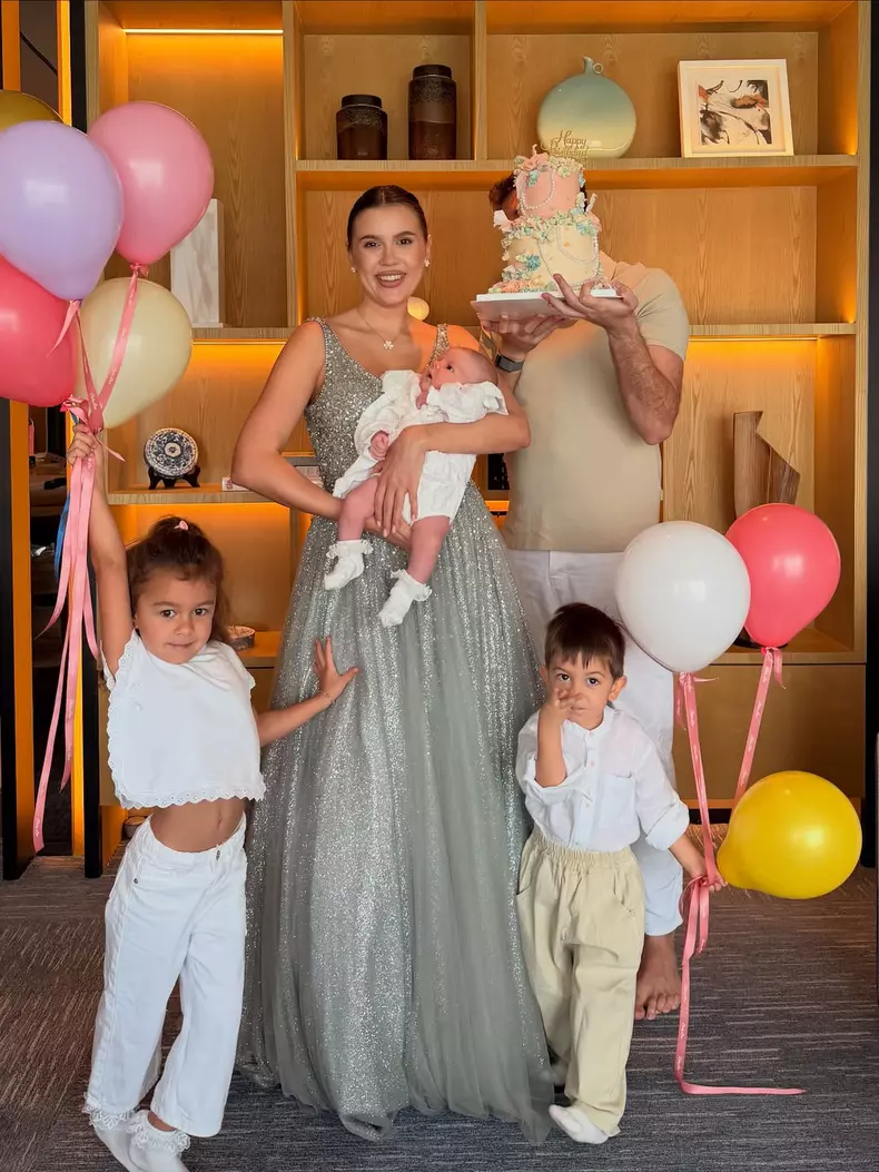 Emily Burghelea și familia (1)