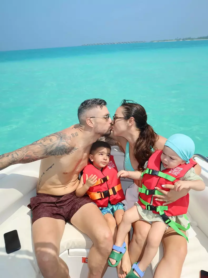 5. Vlăduța Lupău și familia