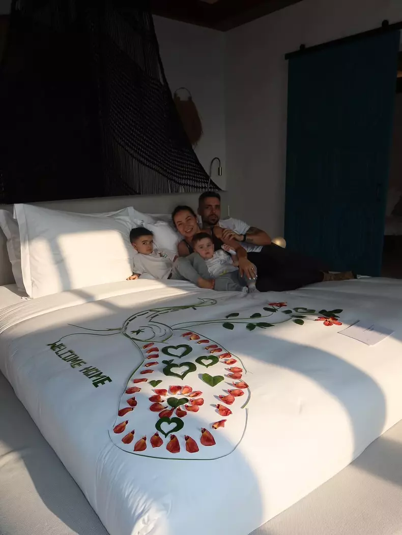 7. Vlăduța Lupău și familia