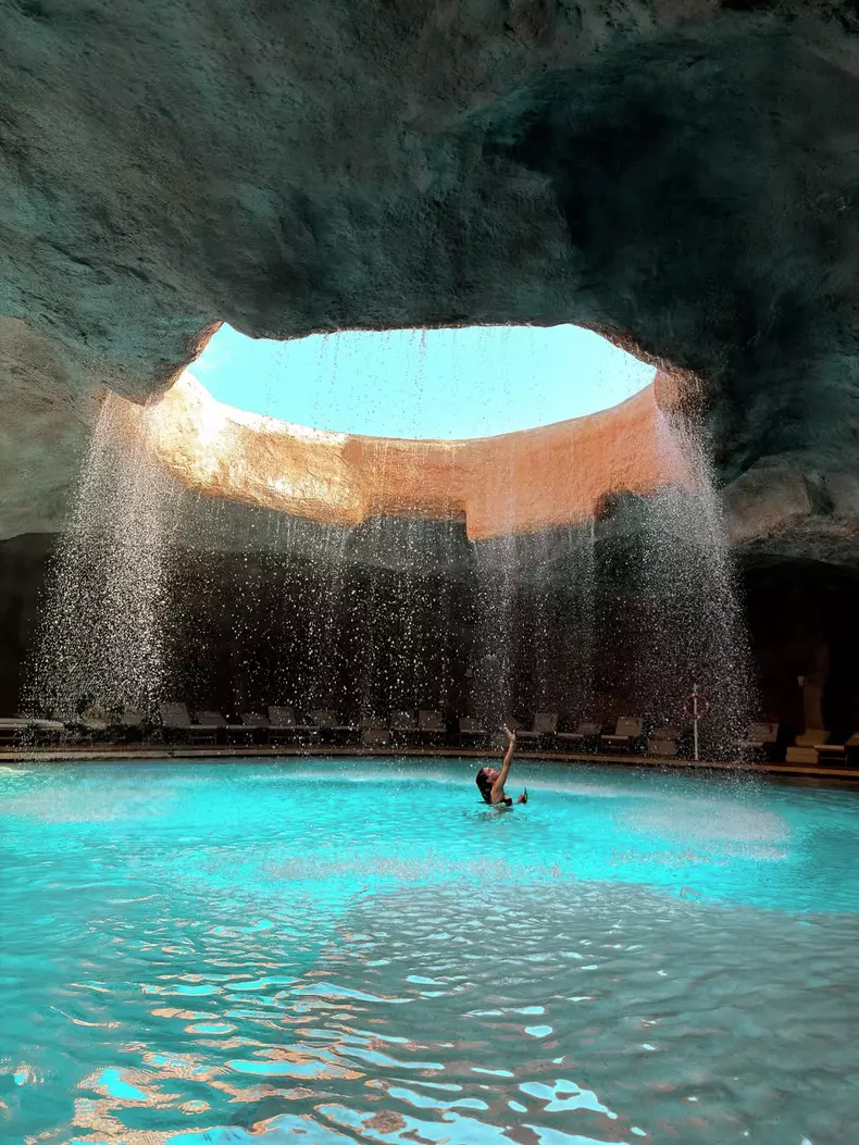 Adelina Pestrițu în vacanță (1)