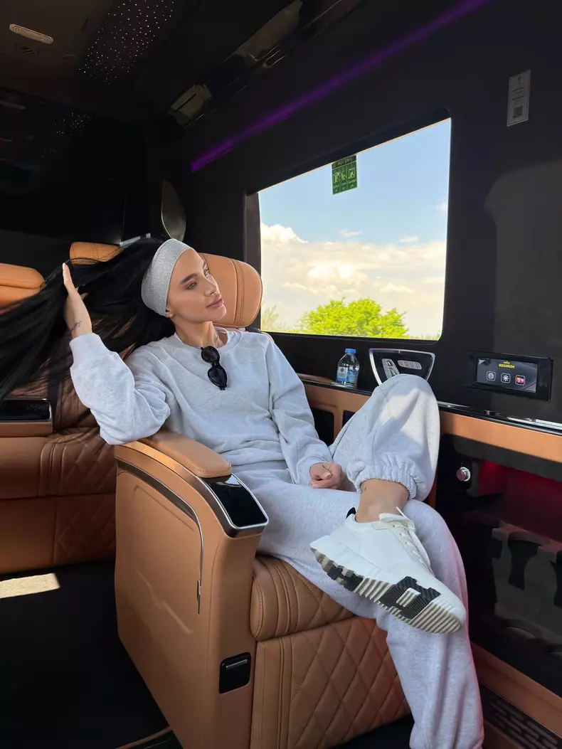 Adelina Pestrițu în vacanță (3)