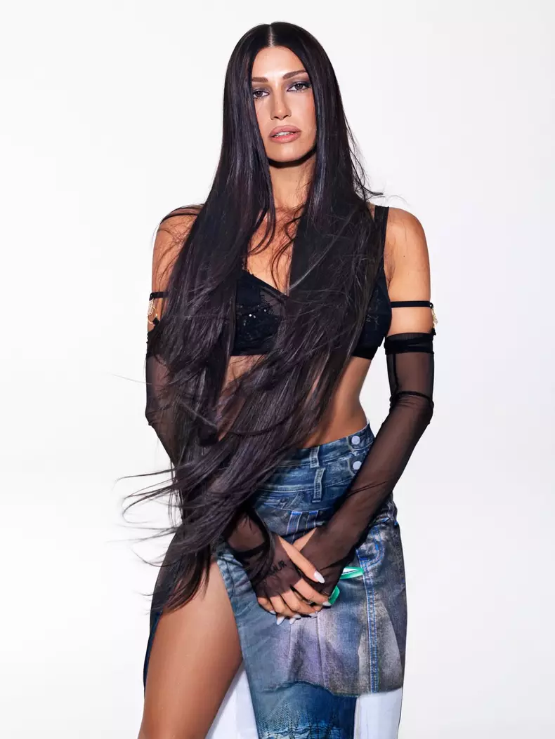 Alina Eremia 1 (2)