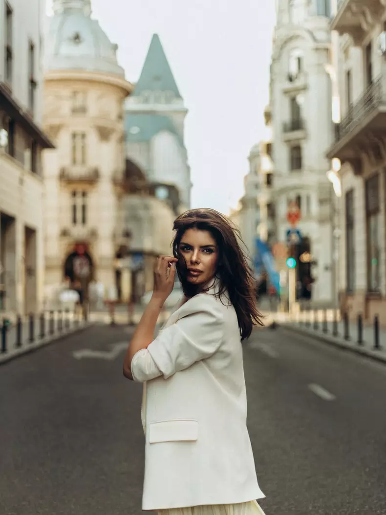 7. Ileana Lazariuc