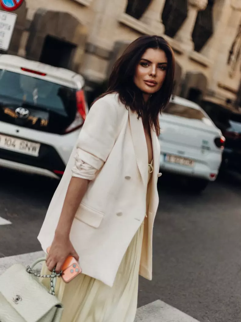 8. Ileana Lazariuc