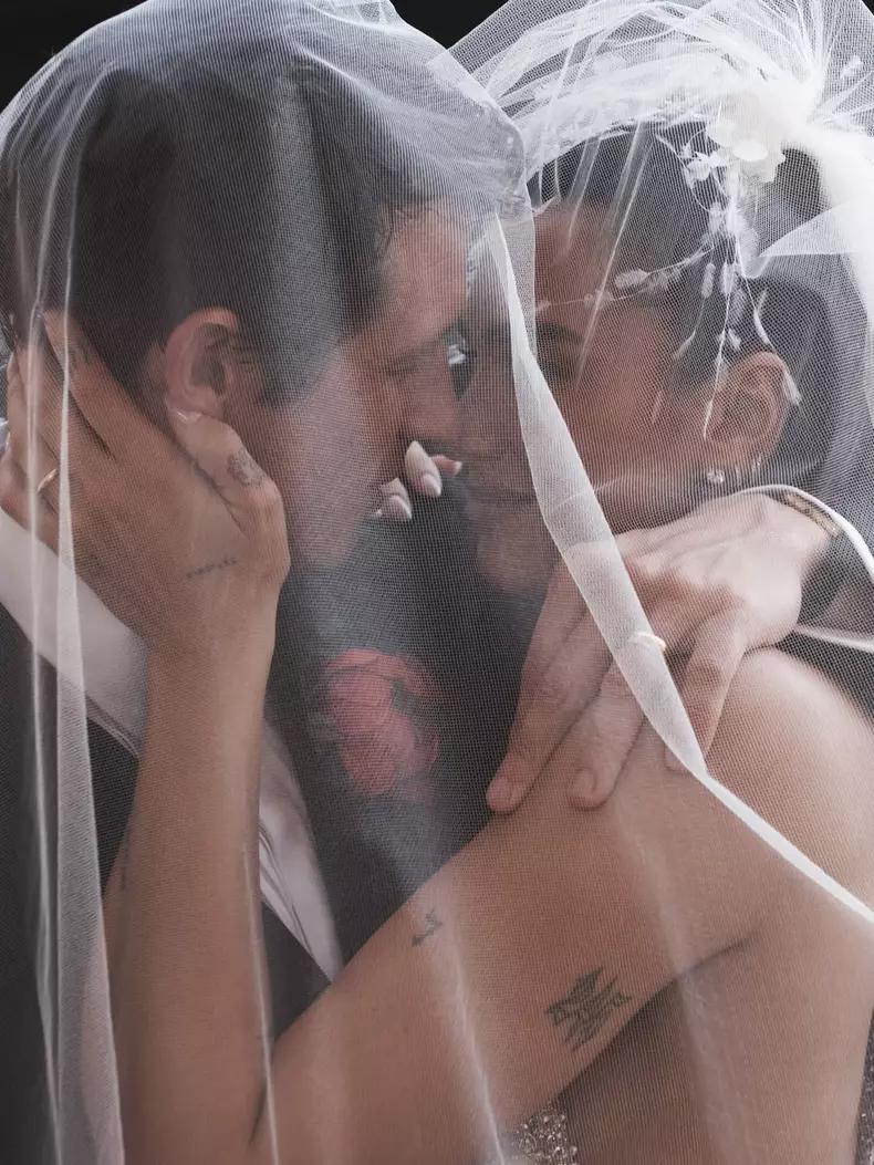 Dua Lipa și Callum Turner nuntă (2)