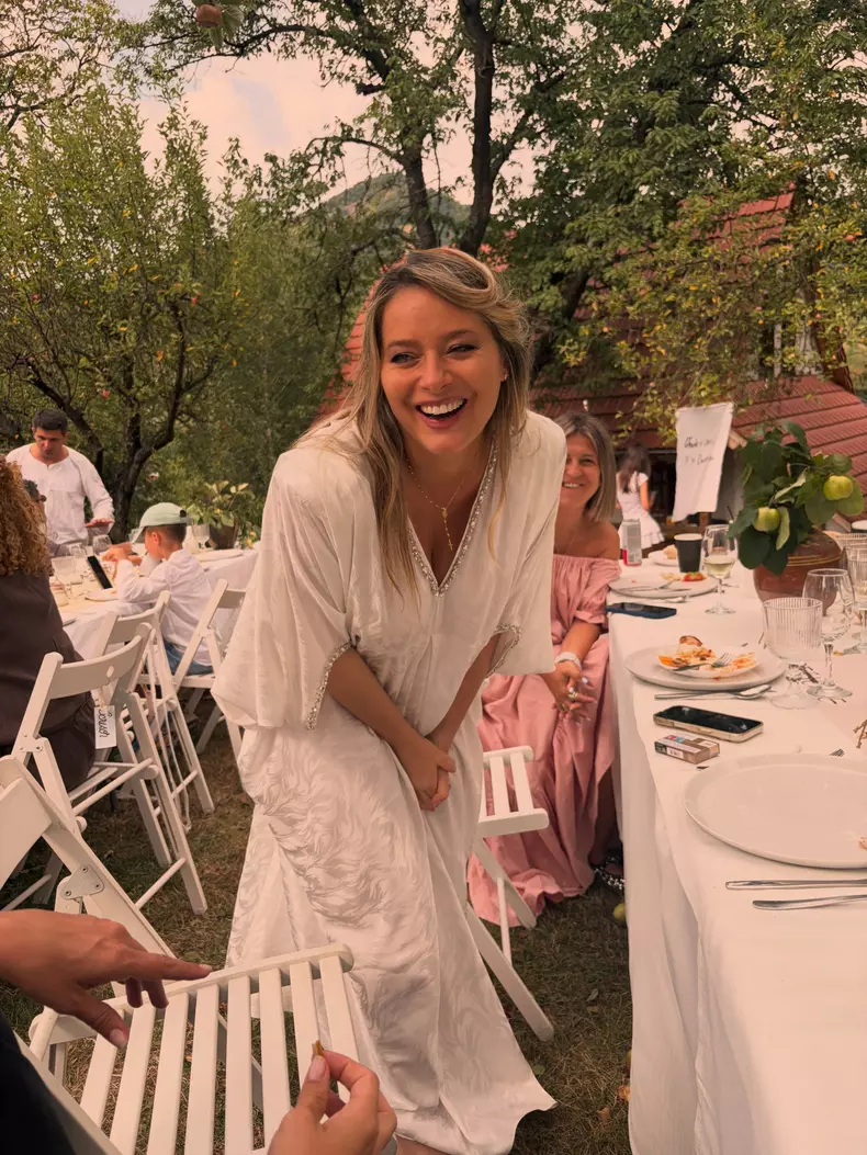 8. Laura Cosoi