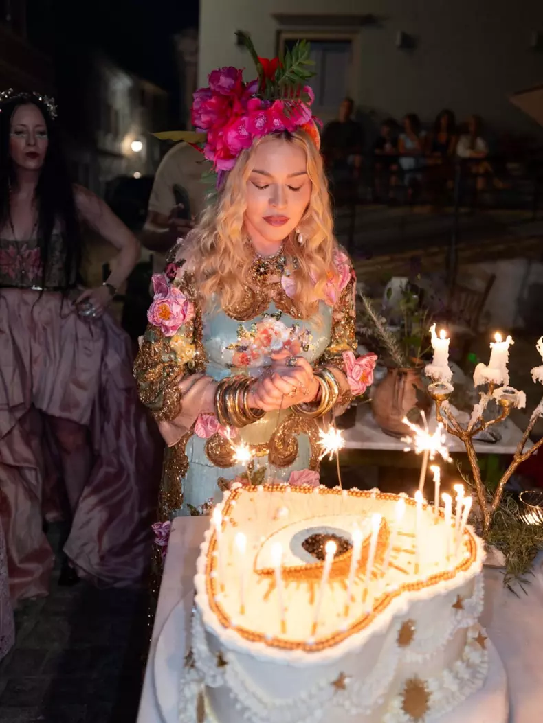 8. Madonna, imagini de la ziua de naștere