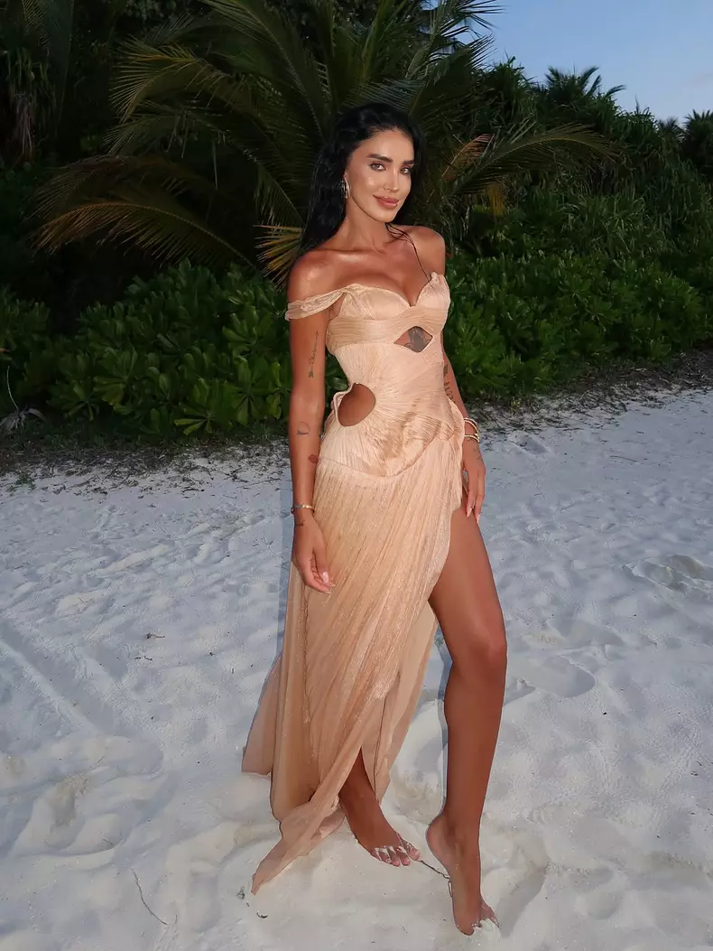 Adelina Pestrițu în vacanță (1)