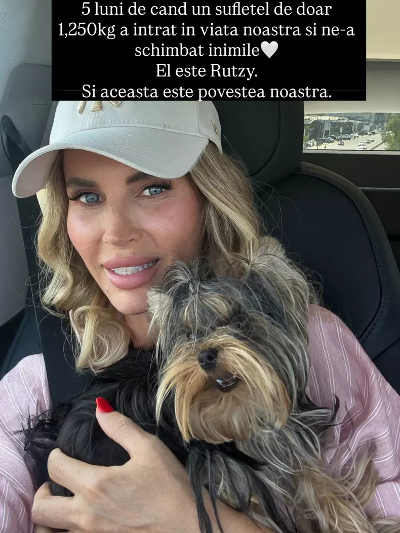 Andreea Bănică și cățelul ei