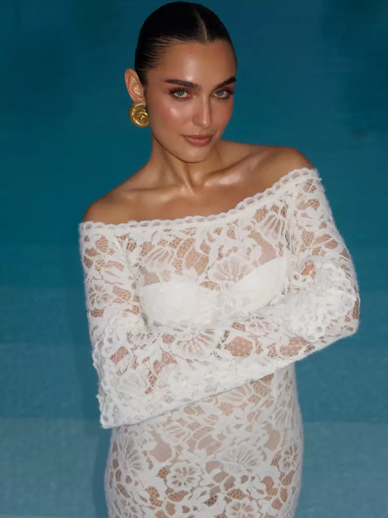8. Alexia Eram