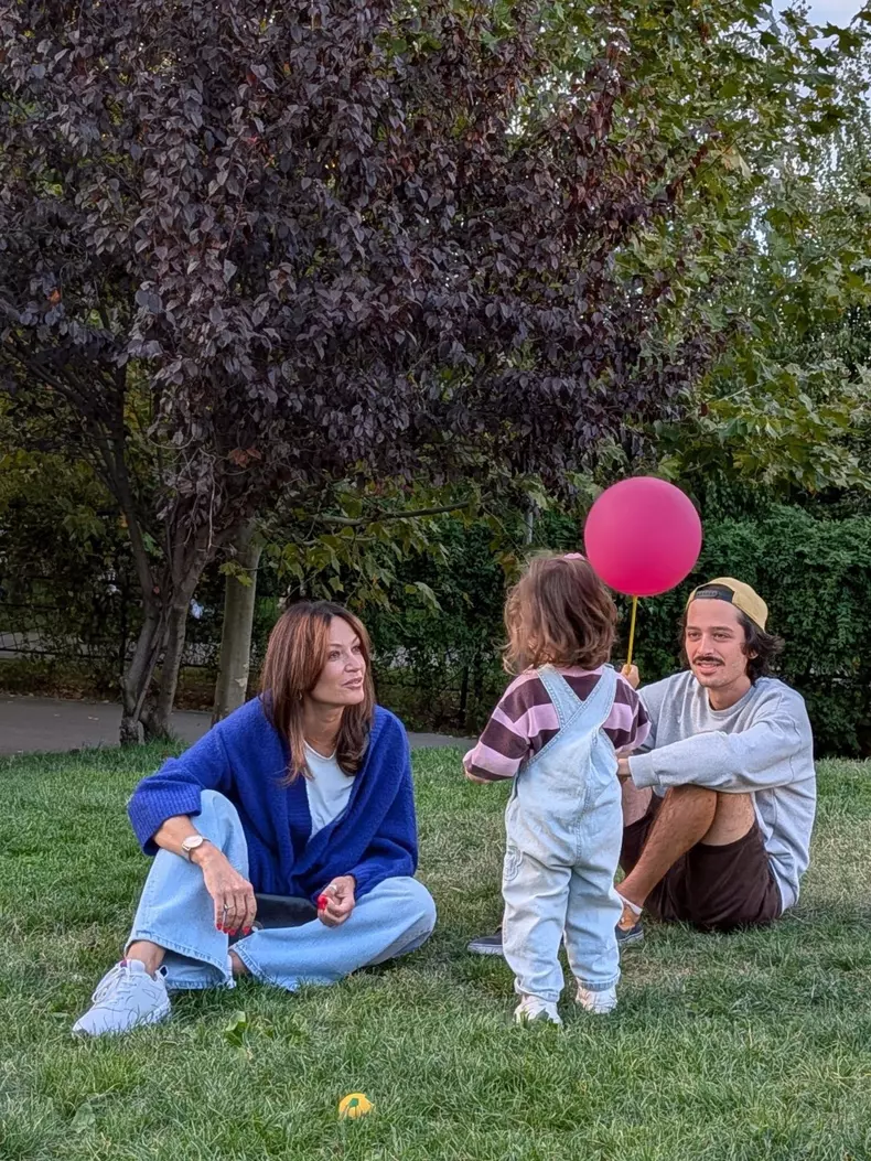 Anca Țurcașiu, nepoata ei și fiul ei