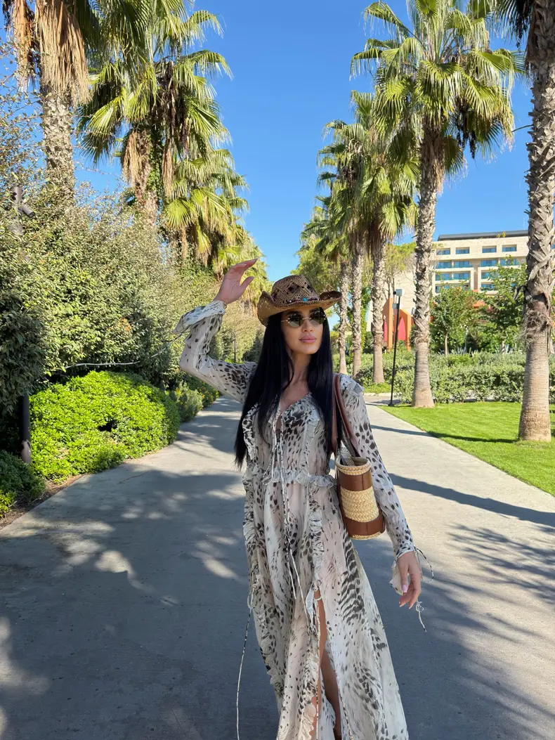 Adelina Pestrițu în vacanță (2)