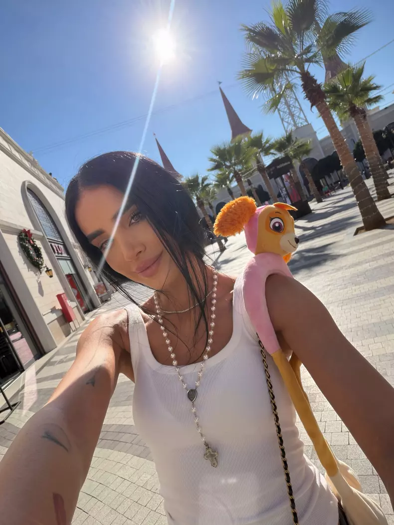 Adelina Pestrițu în vacanță (5)