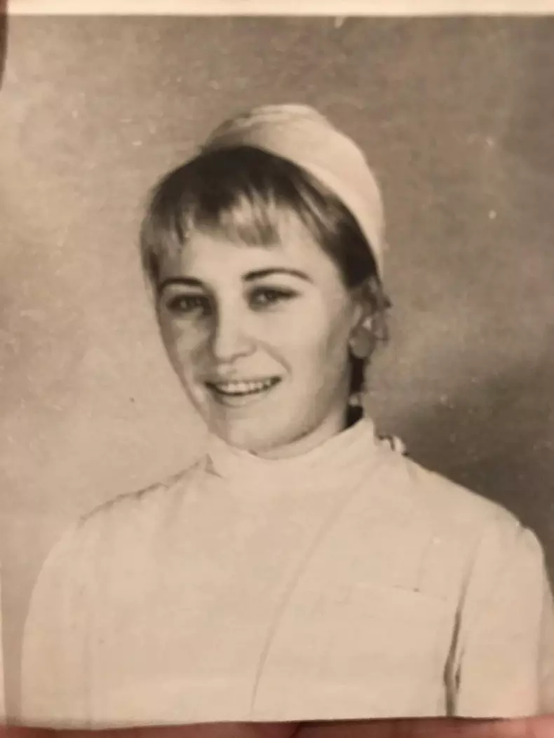 Andreea Esca a publicat și două imagini de colecție cu mama ei (1)