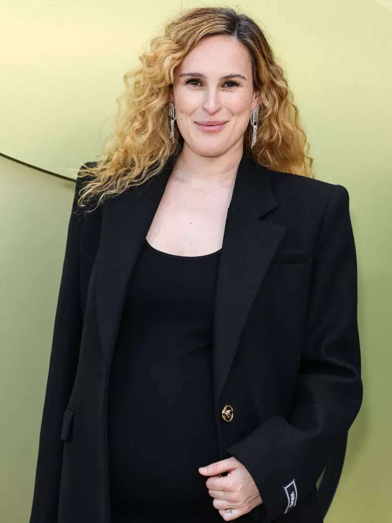 Rumer-Willis-a-recreat-un-moment-din-filmul-Striptease-al-lui-demi-moore