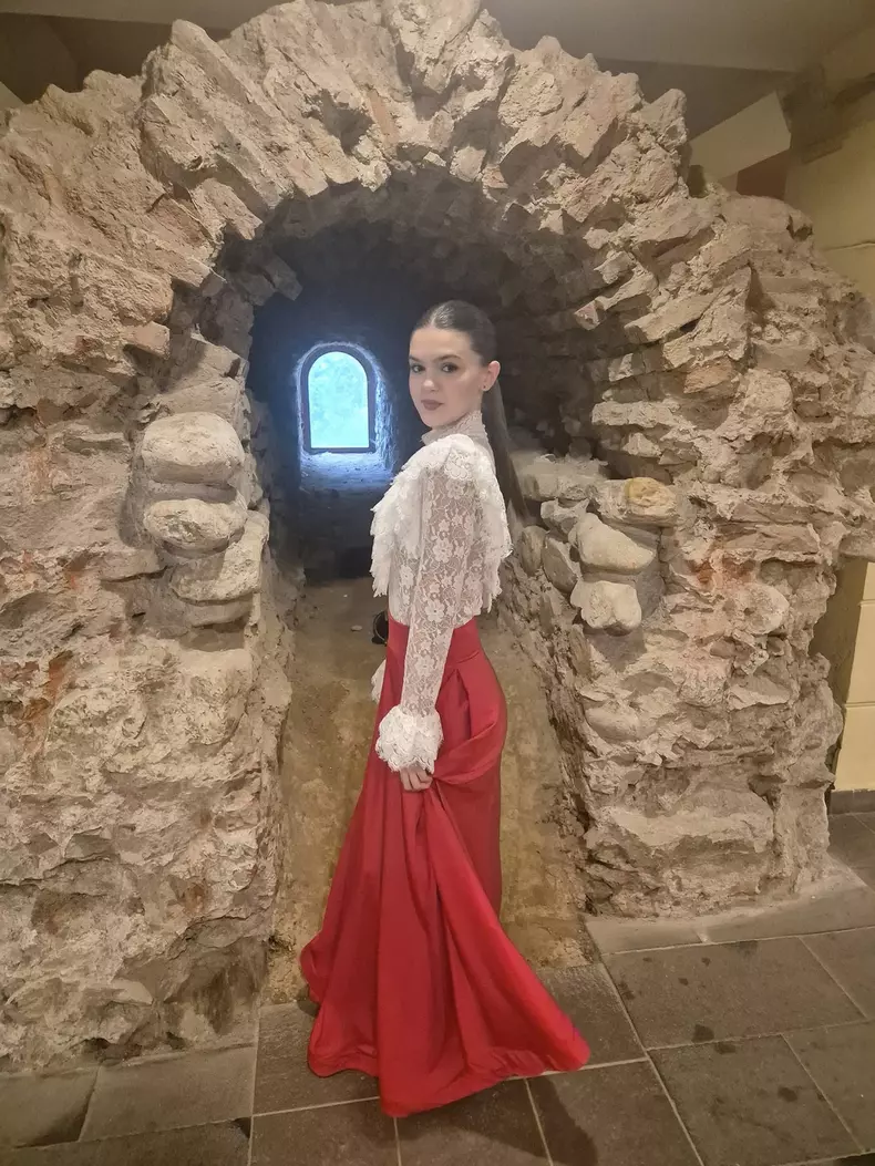 Maya-Giotea-emoționează-juriul-de-la-Britain’s-Got-Talent (1)