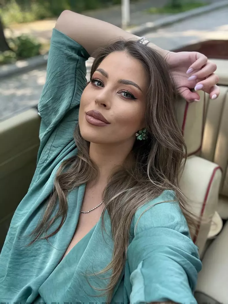 roxana-nemes-insarcinata (5)