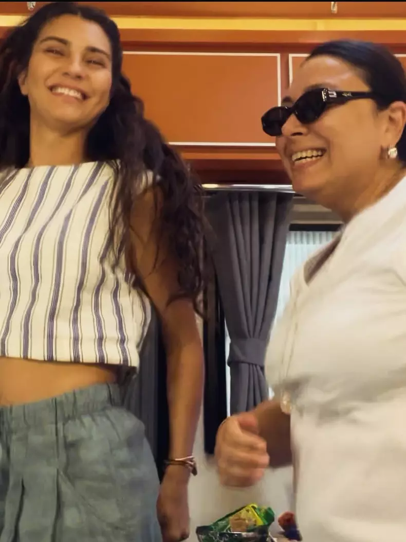 Tuba-Büyüküstün-un-alt-sine-netflix-filmari (10)