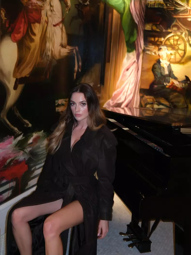 Melis-Sezen-imagini-din-Bucuresti (3)