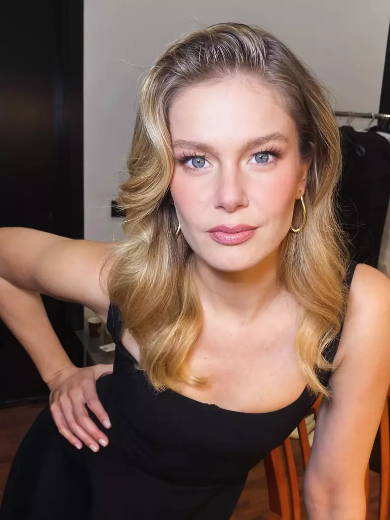 Burcu Biricik (1)