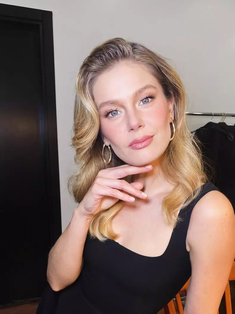 Burcu Biricik (3)