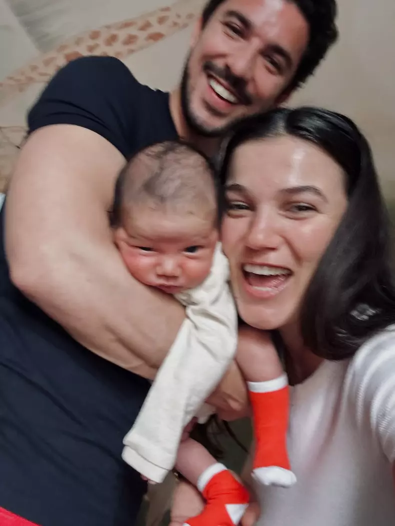 pinar-deniz-imagini-cu-fiul-ei (1)