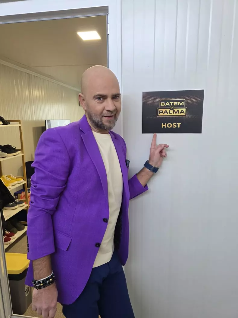 Cosmin Seleși8