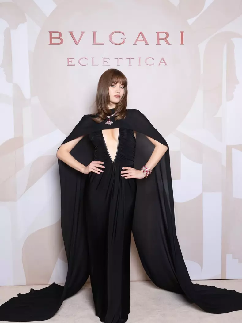 Afra Saraçoğlu1