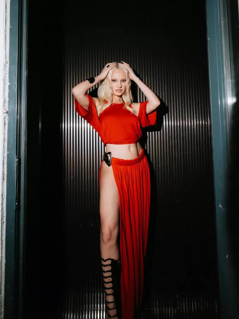 alexandra stan2