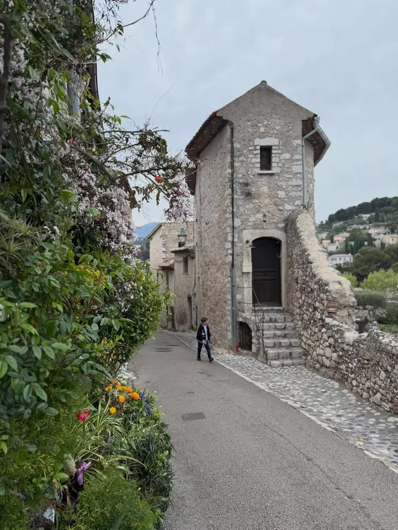 Ilinca-Vandici-Riviera-Franceza-3