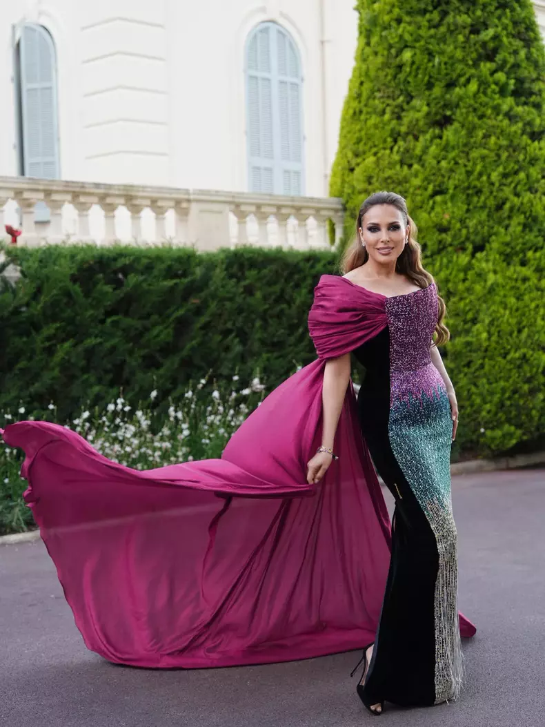 iulia-vantur-4