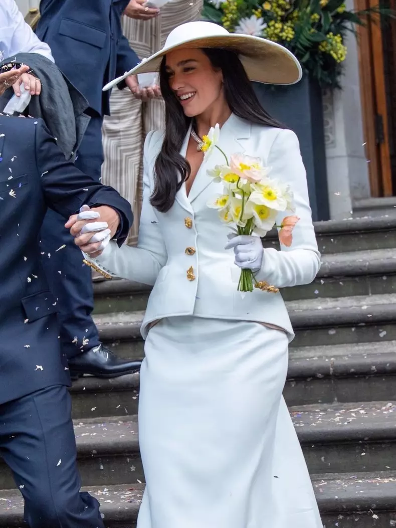 dua-lipa-nunta-callum-turner-costum-schiaparelli (6)