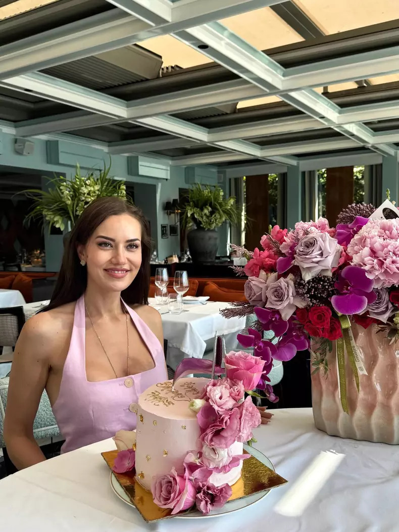 Fahriye Evcen (1)