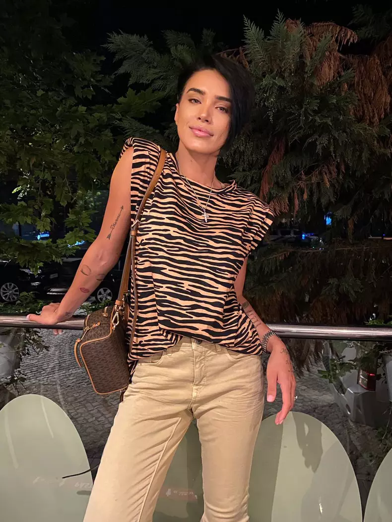 Adelina-Pestritu-1-10