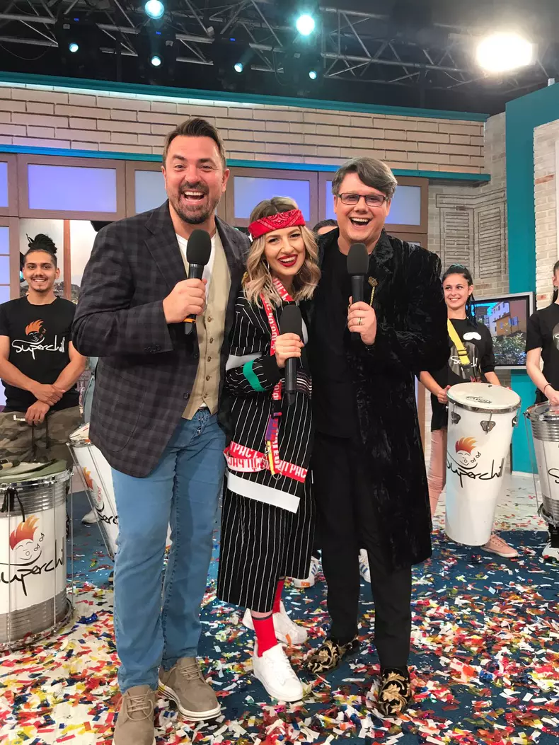 Lidia-Buble-petrecere-surpriză-în-direct-la-„Prietenii-de-la-11”