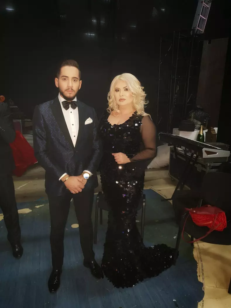 48208603_1985973824826825_2500822627392684032_n