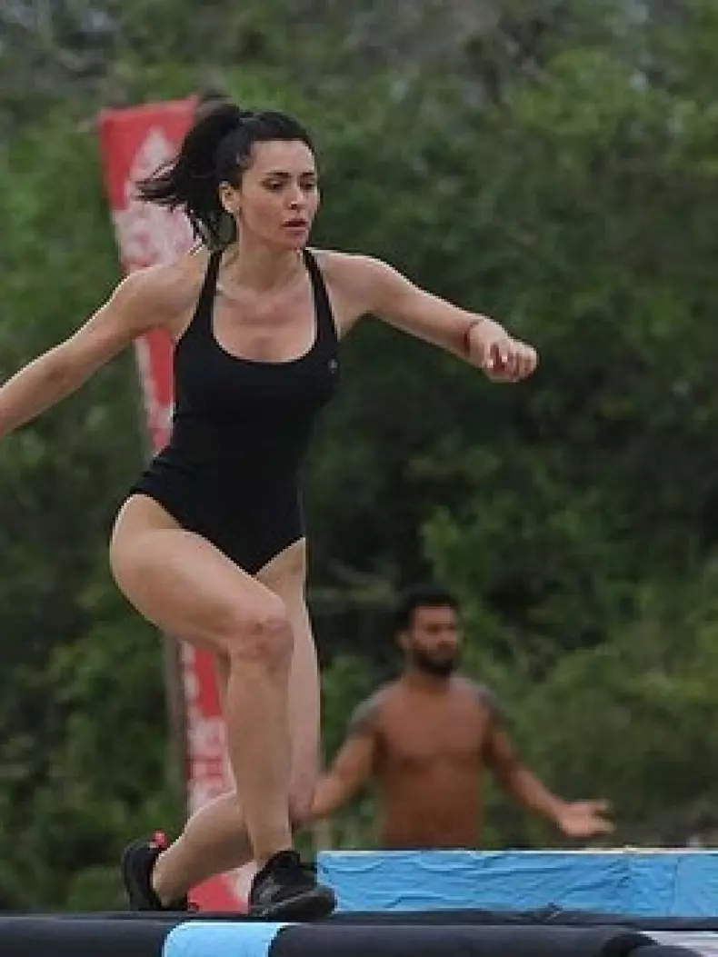 raluca-dumitru-1718744494658832780594517171690201919305714n-1