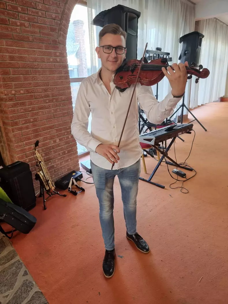 203940780_3854801747982724_3428093954260600513_n