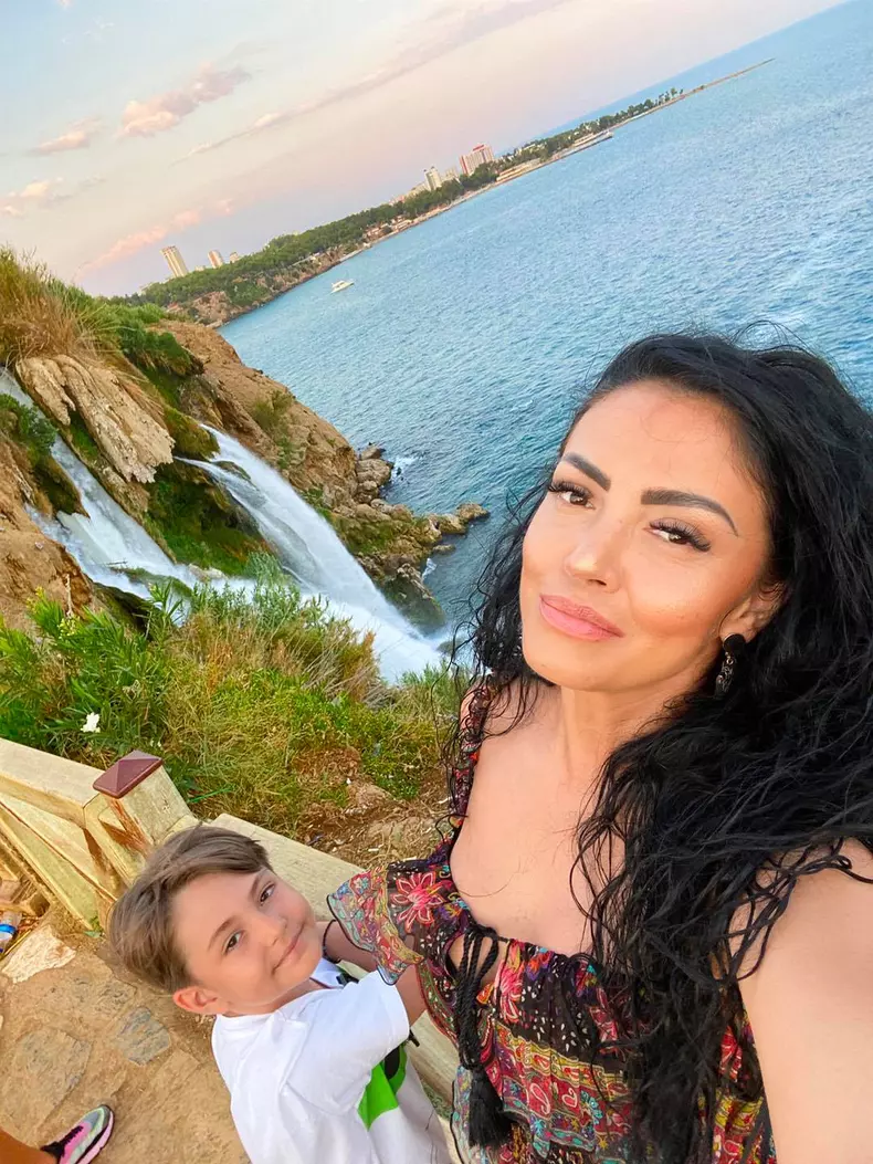 Andreea-Mantea-Cristi-Mitrea-fiu-4