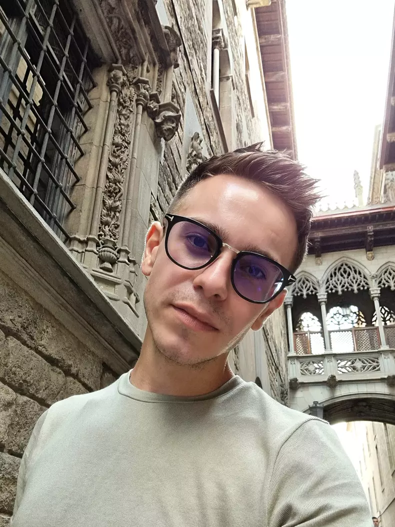 240540694_391940472292245_213113938356065949_n