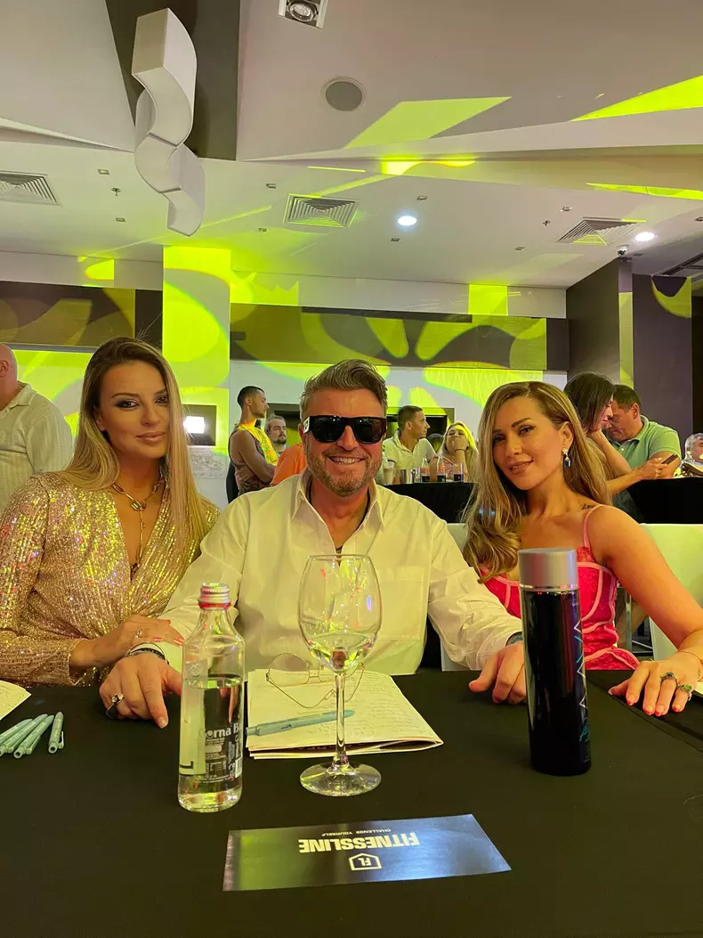 cata-la-masa-juratilor-in-bulgaria