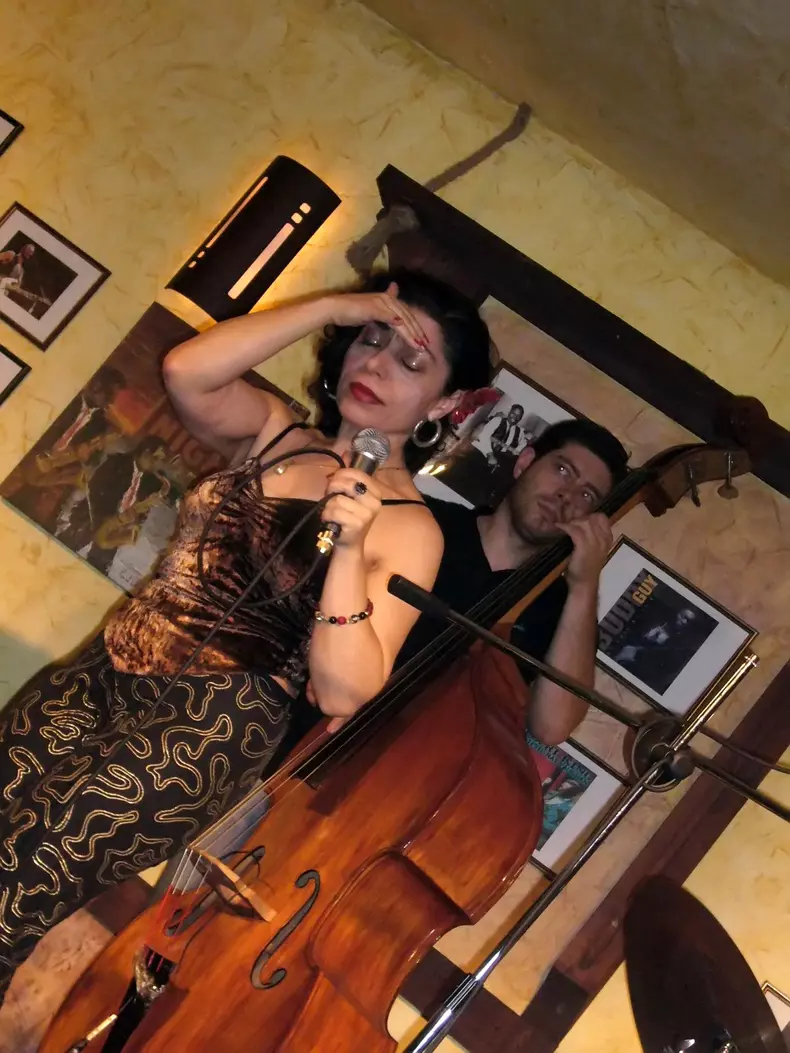 331828_319757028039377_1614372233_o