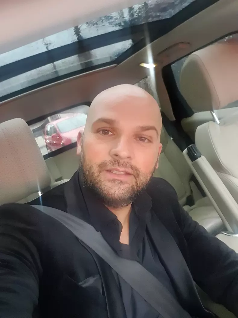 Andrei Stefanescu, AlbNegru