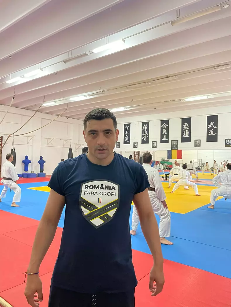 260745531_438868944275216_4209194130325656550_n