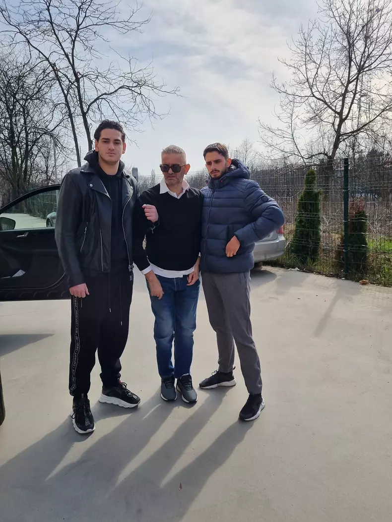 Daniel Onoriu si fii lui