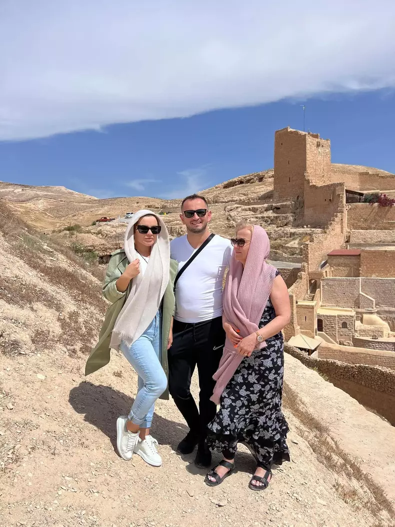 Carmen-de-la-Salciua-Marian-Corches-Maria-Corches