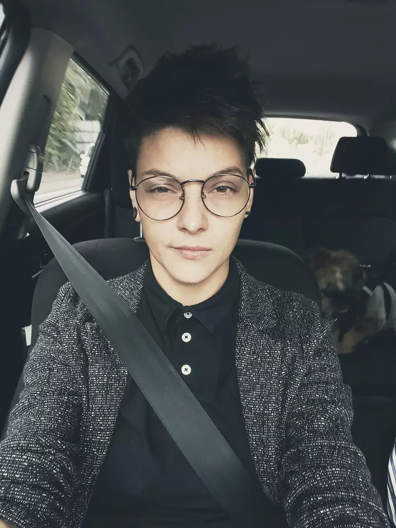 cine-este-roxana-crudu-oxi-8