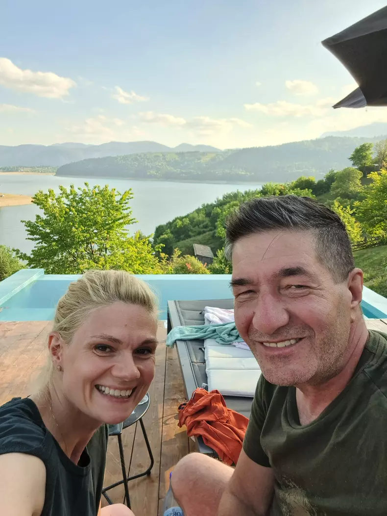 cine-este-sotia-lui-radu-pietreanu-0