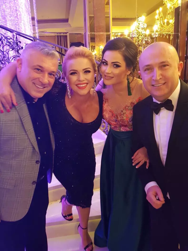 cornelia-si-prietenii